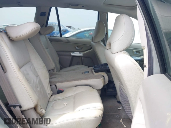 2005 Volvo XC90 with VIN YV1CZ592251168352, listed as a IAAI auction lot 42083311 with 210,444 mi miles. Bid and sale history available at carsss.com. Image 8.