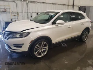 2015 Lincoln MKC with VIN 5LMTJ2AH5FUJ15147, listed as a Copart auction lot 45133245 with 110,872 mi miles and Salvage Title. Bid and sale history available at carsss.com. Image 1.