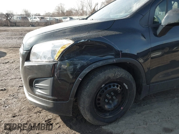 2016 Chevrolet Trax LS with VIN KL7CJKSB7GB634812, listed as a IAAI auction lot 41733679 with 130,654 mi miles. Bid and sale history available at carsss.com. Image 6.
