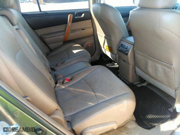 2008 Toyota Highlander Hybrid Limited with VIN JTEEW44A382021418, listed as a IAAI auction lot 41939960 with 408,806 mi miles. Bid and sale history available at carsss.com. Image 8.