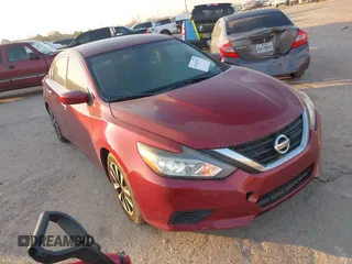2017 Nissan Altima SV z VIN 1N4AL3AP5HC262816, wystawiony jako IAAI lot #41665492 z przebiegiem 120 935 mil mil oraz . Historia ofert i sprzedaży dostępna na DreamBid. Obrazek 1.