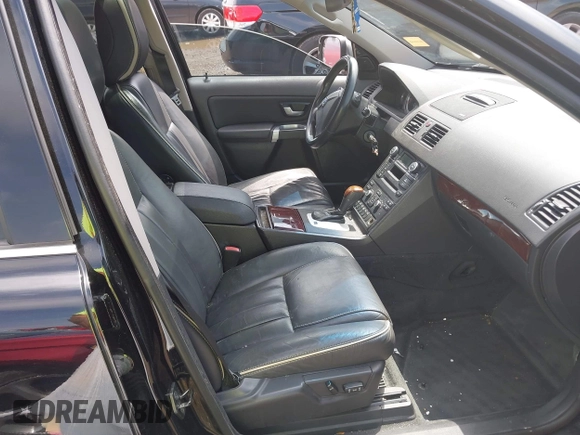 2013 Volvo XC90 Premier Plus z VIN YV4952CZ5D1641172, wystawiony jako IAAI lot #42138091 z przebiegiem 109 341 mil mil oraz . Historia ofert i sprzedaży dostępna na DreamBid. Obrazek 5.