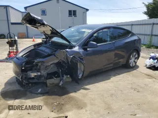 2024 Tesla Model Y с VIN 7SAYGDED6RF091715, выставлен на аукционе Copart как лот 56535585 с пробегом 23 120 миль миль и Списание • Salvage title. История ставок и продаж доступна на DreamBid. Изображение 1.