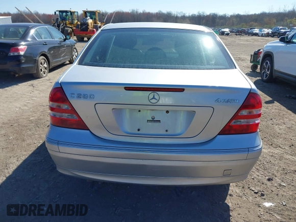 2007 Mercedes-Benz C 280 Luxury with VIN WDBRF92H37F891873, listed as a IAAI auction lot 42058992 with 127,760 mi miles and . Bid and sale history available at DreamBid. Image 16.