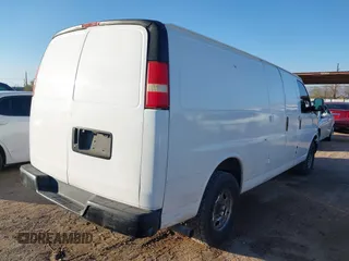 2007 GMC Savana Cargo Van with VIN 1GTGG29V571131451, listed as a IAAI auction lot 41455030 with 336,397 mi miles. Bid and sale history available at carsss.com. Image 4.