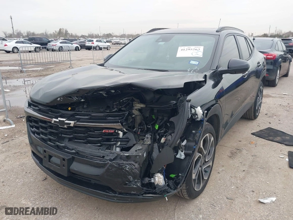 2025 Chevrolet Trax 2RS with VIN KL77LJEP3SC056210, listed as a IAAI auction lot 41295263 with 5,904 mi miles. Bid and sale history available at carsss.com. Image 17.