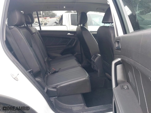 2022 Volkswagen Tiguan SE with VIN 3VV3B7AX4NM101169, listed as a IAAI auction lot 41517690 with 31,776 mi miles. Bid and sale history available at carsss.com. Image 8.