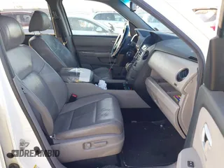 2013 Honda Pilot EX-L with VIN 5FNYF4H55DB014413, listed as a IAAI auction lot 41939491 with 246,673 mi miles. Bid and sale history available at carsss.com. Image 5.