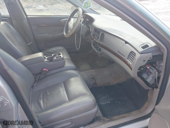 2004 Chevrolet Impala with VIN 2G1WF52E949437336, listed as a IAAI auction lot 41714991 with 322,289 mi miles. Bid and sale history available at carsss.com. Image 5.