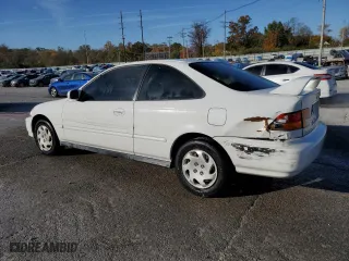 1996 Honda Civic EX with VIN 1HGEJ8241TL029870, listed as a Copart auction lot 77608634 with 111,058 mi miles and Salvage Title. Bid and sale history available at carsss.com. Image 2.