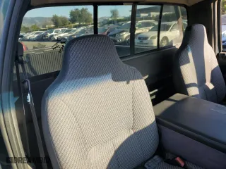 2000 Dodge Ram 1500 Work Special with VIN 1B7HC16X5YS535183, listed as a Copart auction lot 88287215 with 202,026 mi miles and Salvage Title. Bid and sale history available at carsss.com. Image 10.