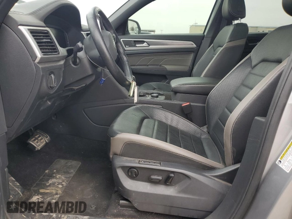 2022 Volkswagen Atlas SEL Premium R-Line with VIN 1V2FE2CA9NC213092, listed as a Copart auction lot 43430625 with 53,426 mi miles and Salvage title. Bid and sale history available at DreamBid. Image 7.
