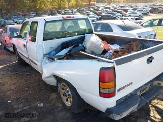 2005 GMC Sierra 1500 Work Truck with VIN 1GTEC19X55Z125386, listed as a IAAI auction lot 40827357 with 134,795 mi miles. Bid and sale history available at carsss.com. Image 6.
