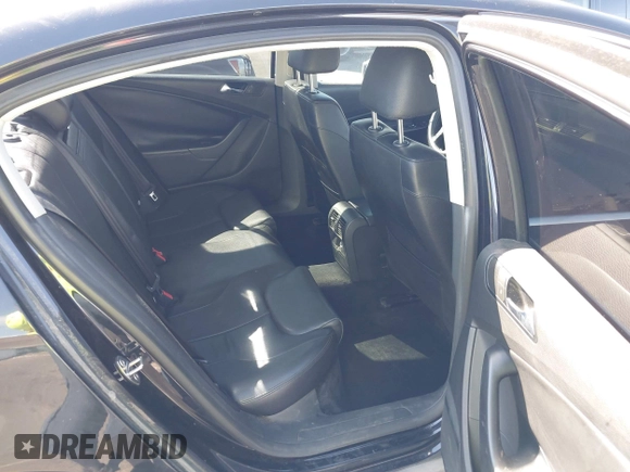 2007 Volkswagen Passat Wolfsburg Edition with VIN WVWAK73C57P156730, listed as a IAAI auction lot 42022370 with 129,504 mi miles and . Bid and sale history available at DreamBid. Image 8.