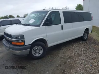 2015 Chevrolet Express Passenger LT with VIN 1GAZG1FG5F1205323, listed as a IAAI auction lot 41917128 with 194,773 mi miles and . Bid and sale history available at DreamBid. Image 2.