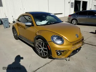 2018 Volkswagen Beetle Dune with VIN 3VWSD7AT2JM709801, listed as a Copart auction lot 80527994 with 0 mi miles and Salvage Title. Bid and sale history available at carsss.com. Image 11.