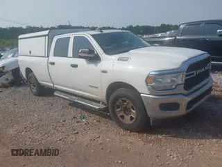 2019 Ram 2500 Tradesman с VIN 3C6UR4HJ5KG548111, выставлен на аукционе IAAI как лот 42338708 с пробегом 156 231 миль миль и . История ставок и продаж доступна на DreamBid. Изображение 1.