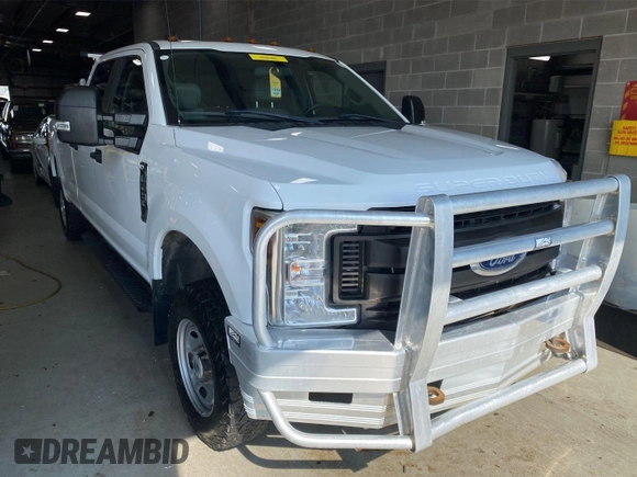 2019 Ford F-250 XL with VIN 1FT7W2B63KED87191, listed as a IAAI auction lot 42841798 with 188,642 mi miles and . Bid and sale history available at DreamBid. Image 14.
