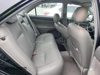 2004 Toyota Camry LE z VIN 4T1BE32KX4U380789, wystawiony jako Copart lot #57142645 z przebiegiem 226 106 mil mil oraz Szkoda całkowita • Salvage title. Historia ofert i sprzedaży dostępna na DreamBid. Obrazek 10.