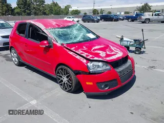 2008 Volkswagen GTI z VIN WVWFV71K18W263630, wystawiony jako IAAI lot #42378577 z przebiegiem 177 311 mil mil oraz . Historia ofert i sprzedaży dostępna na DreamBid. Obrazek 1.