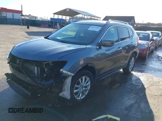 2018 Nissan Rogue SV z VIN 5N1AT2MV0JC769705, wystawiony jako IAAI lot #41861961 z przebiegiem 103 349 mil mil oraz . Historia ofert i sprzedaży dostępna na DreamBid. Obrazek 2.