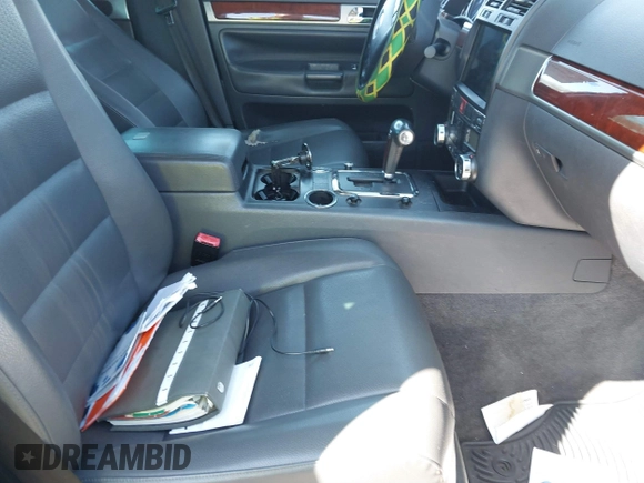 2005 Volkswagen Touareg 3.2L V6 with VIN WVGZG77L65D079228, listed as a IAAI auction lot 41832037 with Not Provided miles and . Bid and sale history available at DreamBid. Image 5.
