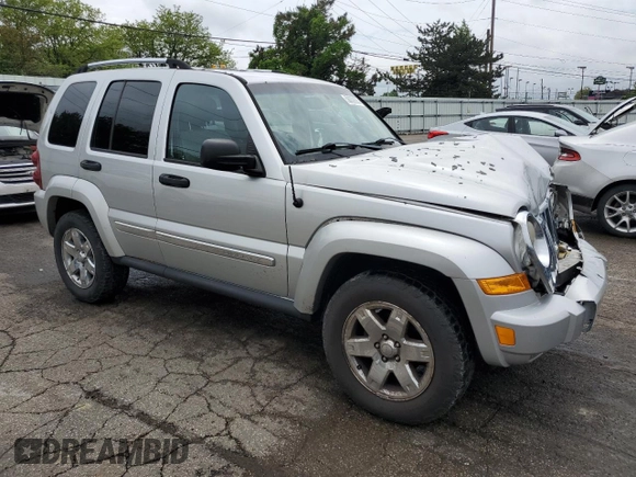 2005 Jeep Liberty Limited z VIN 1J4GL58K15W650799, wystawiony jako Copart lot #56036635 z przebiegiem 147 321 mil mil oraz Szkoda całkowita • Salvage title. Historia ofert i sprzedaży dostępna na DreamBid. Obrazek 4.