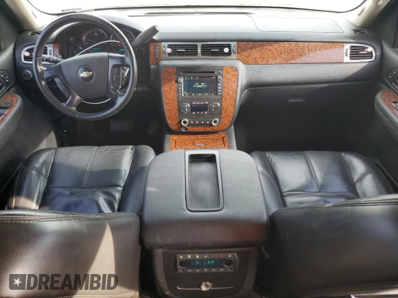 2007 Chevrolet Tahoe LTZ z VIN 1GNFK13097J279157, wystawiony jako Copart lot #48829195 z przebiegiem 281 617 mil mil oraz Czysty tytuł • Clean title. Historia ofert i sprzedaży dostępna na DreamBid. Obrazek 8.