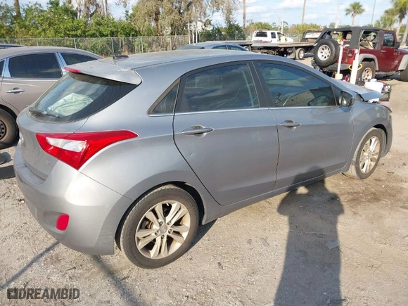 2015 Hyundai Elantra GT with VIN KMHD35LH2FU236394, listed as a IAAI auction lot 41524146 with 61,286 mi miles. Bid and sale history available at carsss.com. Image 4.