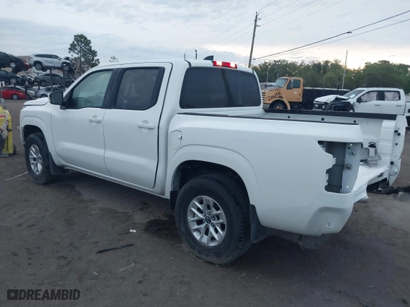 2024 Nissan Frontier PRO-4X with VIN 1N6ED1EK6RN606118, listed as a IAAI auction lot 41870471 with 19,685 mi miles. Bid and sale history available at carsss.com. Image 3.