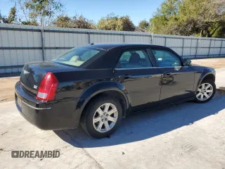 2007 Chrysler 300 Signature with VIN 2C3KA53G57H635155, listed as a Copart auction lot 84805504 with 182,661 mi miles and Clean Title. Bid and sale history available at carsss.com. Image 3.