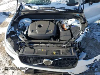 2024 Volvo XC60 Recharge Plug-In Hybrid Plus Dark Theme with VIN YV4H60DL4R1828689, listed as a Copart auction lot 88291785 with 1,037 mi miles and Salvage Title. Bid and sale history available at carsss.com. Image 13.
