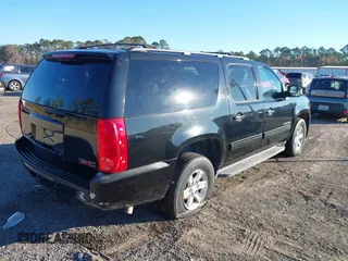 2012 GMC Yukon XL SLT with VIN 1GKS2KE71CR161613, listed as a IAAI auction lot 41021605 with 236,272 mi miles. Bid and sale history available at carsss.com. Image 4.