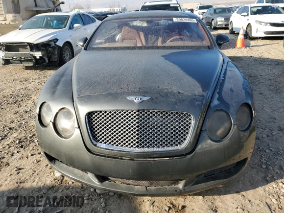 2005 Bentley Continental GT GT z VIN SCBCR63W45C027121, wystawiony jako Copart lot #89028465 z przebiegiem Nie podano mil oraz Czysty tytuł • Clean title. Historia ofert i sprzedaży dostępna na DreamBid. Obrazek 5.