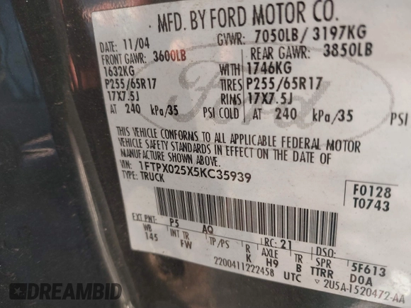 2005 Ford F-150 XLT with VIN 1FTPX025X5KC35939, listed as a IAAI auction lot 41286286 with 162,045 mi miles. Bid and sale history available at carsss.com. Image 9.