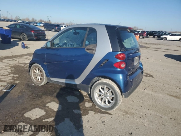 2010 Smart fortwo Pure z VIN WMEEJ3BA8AK361154, wystawiony jako Copart lot #50492125 z przebiegiem 101 864 mil mil oraz Szkoda całkowita • Salvage title. Historia ofert i sprzedaży dostępna na DreamBid. Obrazek 2.