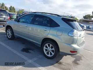 2008 Lexus RX with VIN 2T2HK31U68C090638, listed as a IAAI auction lot 42136578 with 97,610 mi miles. Bid and sale history available at carsss.com. Image 3.