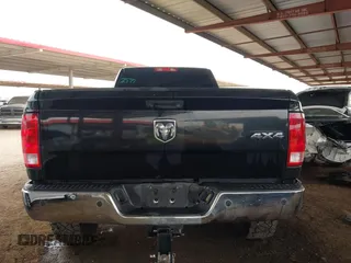 2015 Ram 2500 Tradesman z VIN 3C6UR5HL6FG673440, wystawiony jako IAAI lot #42031986 z przebiegiem 133 308 mil mil oraz . Historia ofert i sprzedaży dostępna na DreamBid. Obrazek 16.