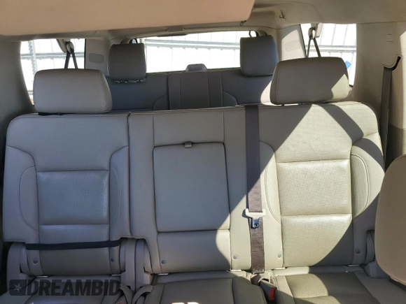 2018 GMC Yukon XL SLT with VIN 1GKS1GKC9JR379491, listed as a Copart auction lot 49875415 with 83,329 mi miles and Salvage Title. Bid and sale history available at carsss.com. Image 9.