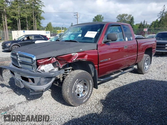 2000 Dodge 1500 z VIN 3B7HF13Z9YG138645, wystawiony jako IAAI lot #42298492 z przebiegiem 138 898 mil mil oraz . Historia ofert i sprzedaży dostępna na DreamBid. Obrazek 17.