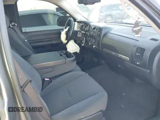 2007 Chevrolet Silverado 1500 1LT with VIN 1GCEK14097Z541862, listed as a IAAI auction lot 41360063 with 122,678 mi miles and . Bid and sale history available at DreamBid. Image 5.