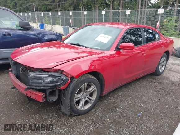 2015 Dodge Charger SE z VIN 2C3CDXBGXFH870710, wystawiony jako IAAI lot #42291111 z przebiegiem 119 677 mil mil oraz . Historia ofert i sprzedaży dostępna na DreamBid. Obrazek 18.