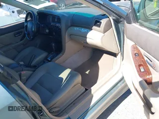 2001 Subaru Legacy Outback Limited z VIN 4S3BH686017660657, wystawiony jako IAAI lot #42849858 z przebiegiem 133 651 mil mil oraz . Historia ofert i sprzedaży dostępna na DreamBid. Obrazek 5.