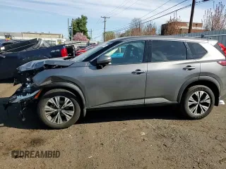 2021 Nissan Rogue SV z VIN JN8AT3BB1MW209850, wystawiony jako Copart lot #54086795 z przebiegiem 46 092 mil mil oraz Szkoda całkowita • Salvage title. Historia ofert i sprzedaży dostępna na DreamBid. Obrazek 13.