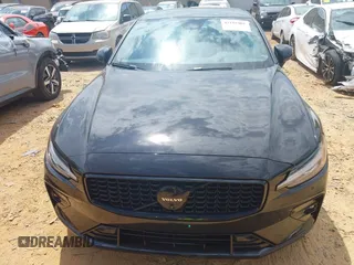2024 Volvo S60 Plus Black Edition с VIN 7JRL12THXRG293984, выставлен на аукционе IAAI как лот 42101901 с пробегом 23 976 миль миль и . История ставок и продаж доступна на DreamBid. Изображение 11.