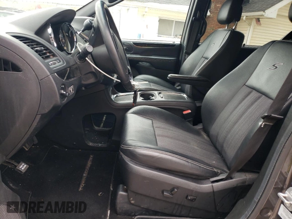 2016 Chrysler Town & Country S with VIN 2C4RC1HG1GR158420, listed as a Copart auction lot 43917615 with 106,980 mi miles and Salvage Title. Bid and sale history available at carsss.com. Image 7.