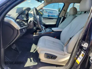 2014 BMW X5 sDrive35i z VIN 5UXKR2C5XE0H32615, wystawiony jako Copart lot #61078285 z przebiegiem 150 239 mil mil oraz Czysty tytuł • Clean title. Historia ofert i sprzedaży dostępna na DreamBid. Obrazek 7.