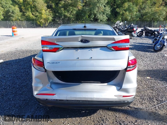 2019 Ford Fusion S with VIN 3FA6P0G70KR209661, listed as a IAAI auction lot 40319091 with 46,466 mi miles and . Bid and sale history available at DreamBid. Image 16.