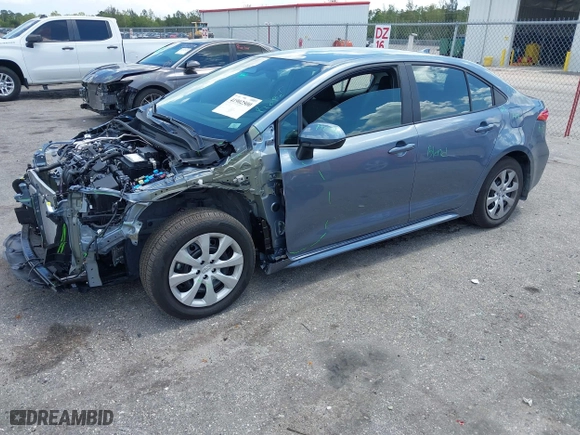 2024 Toyota Corolla LE with VIN 5YFB4MDE0RP226276, listed as a IAAI auction lot 41902500 with 5,908 mi miles. Bid and sale history available at carsss.com. Image 2.