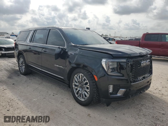 2023 GMC Yukon XL Denali Ultimate with VIN 1GKS2KKLXPR359582, listed as a Copart auction lot 72972284 with 24,366 mi miles and Salvage Title. Bid and sale history available at carsss.com. Image 4.